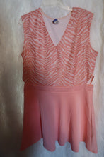Load image into Gallery viewer, Pretty 🍑 Peach Dress