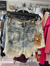 Load image into Gallery viewer, Light Summer Jeans Shorts