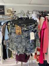 Load image into Gallery viewer, Dark Summer Jeans Shorts